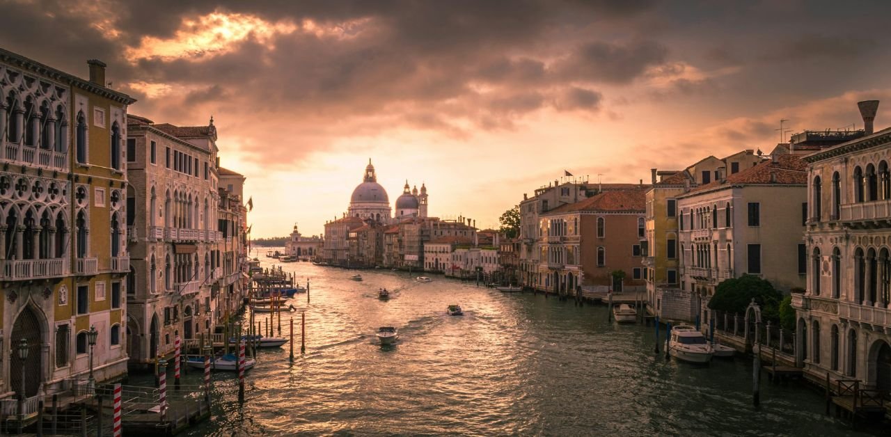 Qatar Airways Venice Office in Italy